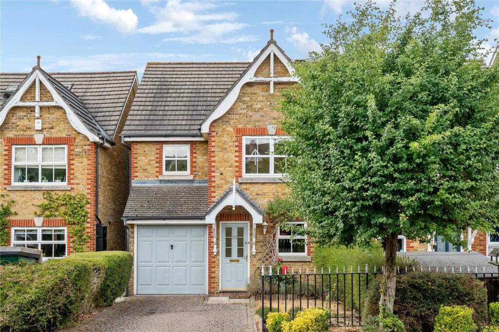 Main image of property: Victoria Mews, London, SW18