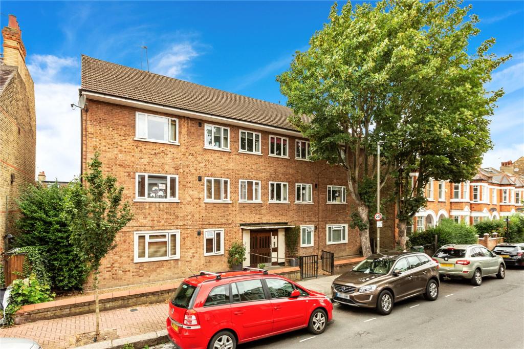1 bedroom apartment for sale in Barmouth Court, Barmouth Road, SW18