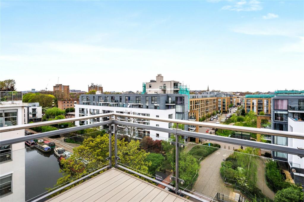 3 bedroom apartment for sale in Angel Wharf, 168 Shepherdess Walk