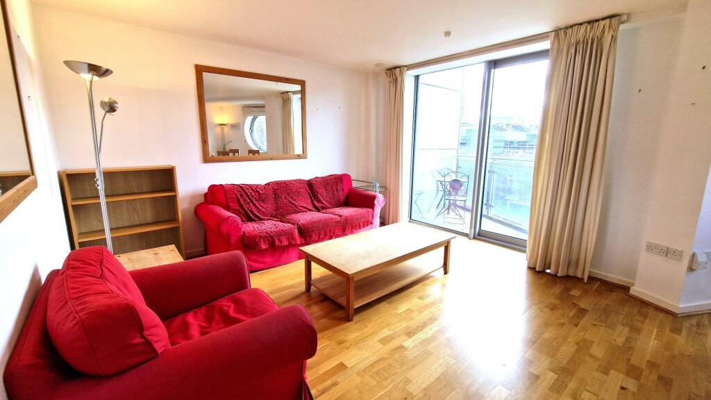 2 bedroom flat for rent in 3 Whitehall Quay, Leeds, LS1