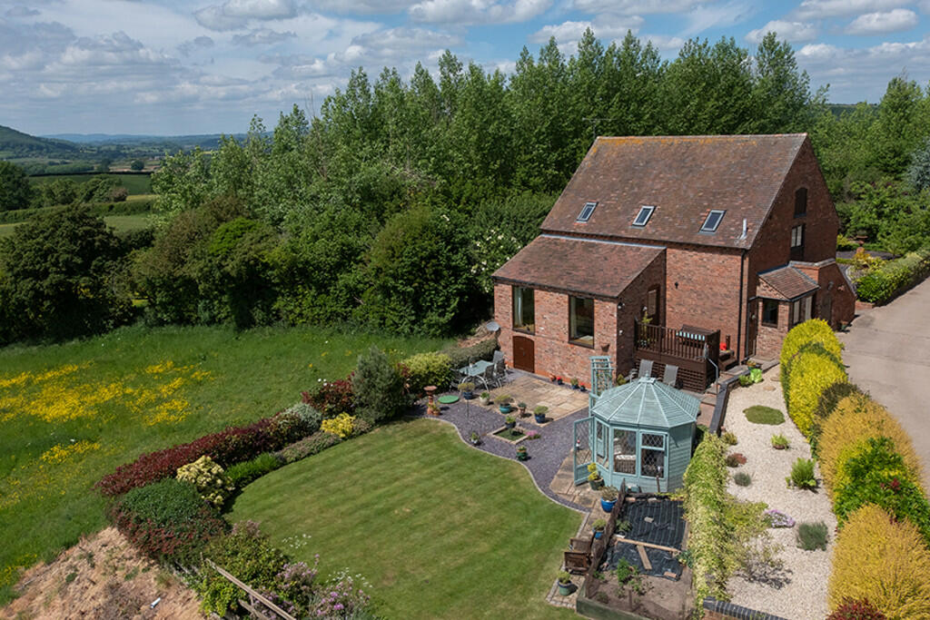 3 bedroom barn conversion for sale in Teme View Barn, Stockton, WR6