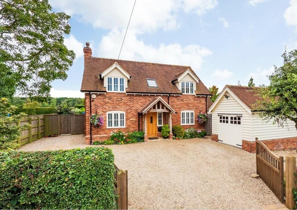 3 bedroom detached house for sale in Assington, Sudbury, Suffolk, CO10