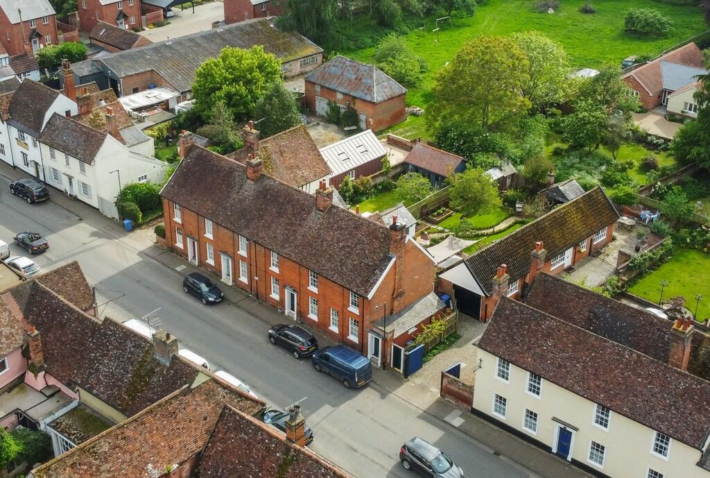 3 bedroom town house for sale in High Street, Hadleigh, Suffolk, IP7