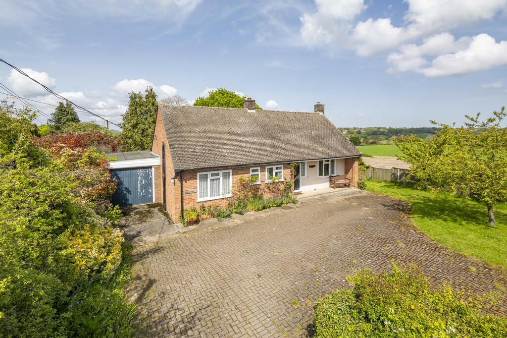 2 bedroom detached bungalow for sale in Cooks Mill Lane, Fordham Heath