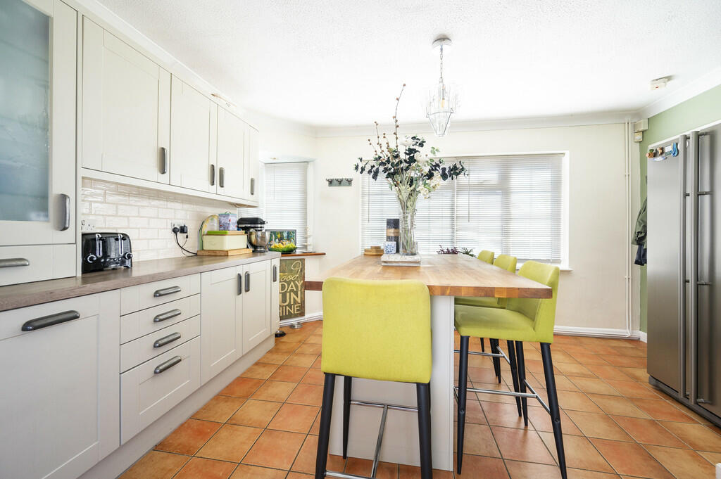 Additional property image - Queens Road, West Bergholt, Essex