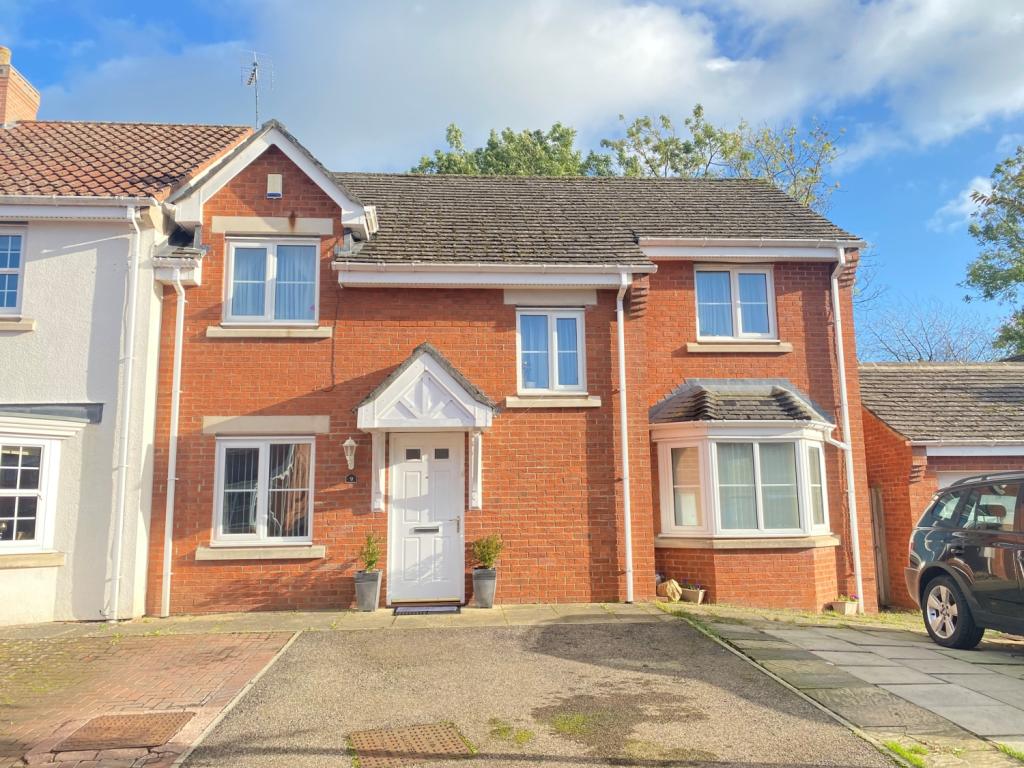 4 bedroom end of terrace house for sale in Bouch Way, Barnard Castle