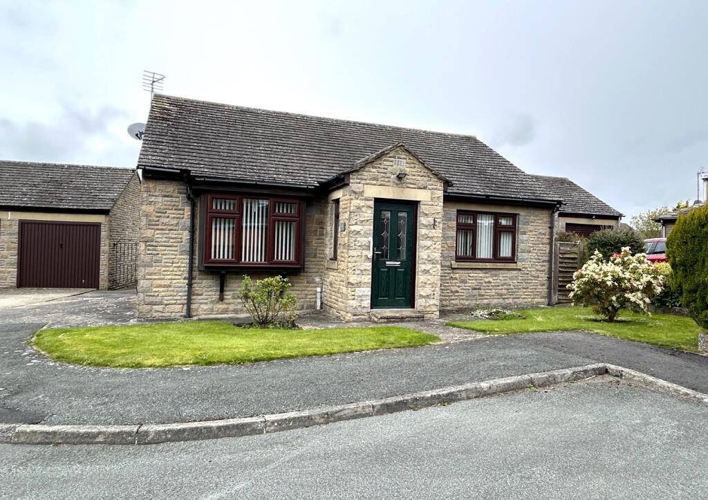 2 bedroom detached bungalow for sale in 5 North Field, Barnard Castle, DL12