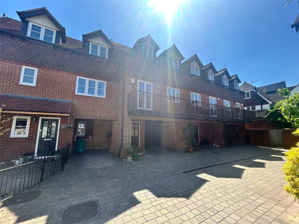 Main image of property: London Road, Westerham, Kent, TN16