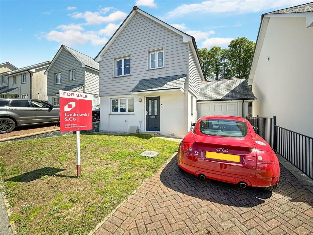 3 bedroom detached house for sale in Penryn, TR10