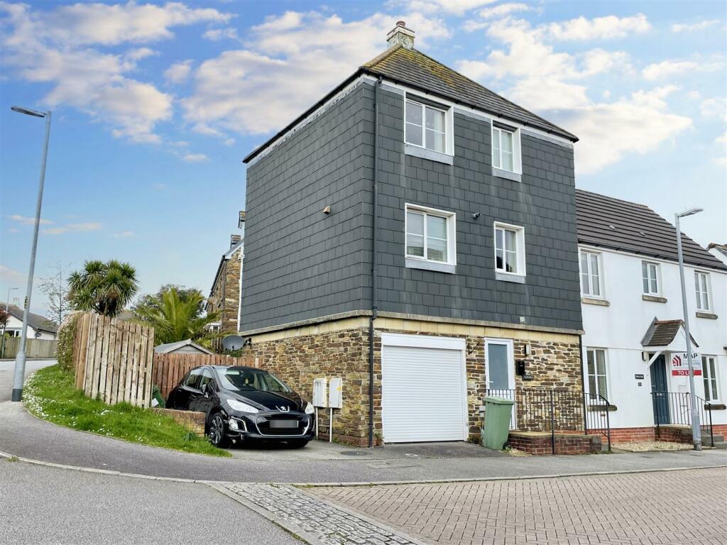 3 bedroom semidetached house for sale in Penryn, TR10