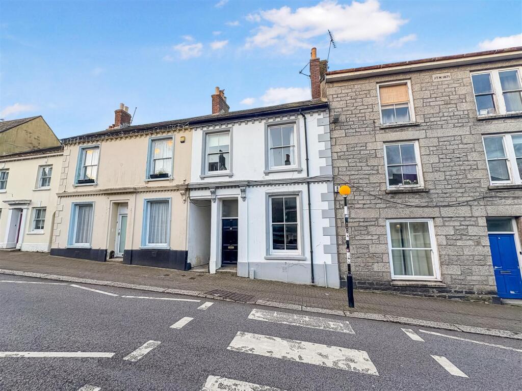 3 bedroom terraced house