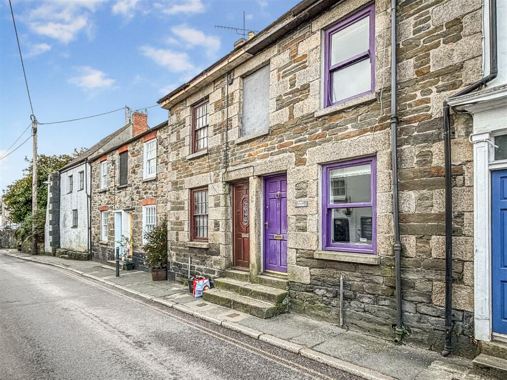 2 bedroom terraced house for sale in Penryn, TR10