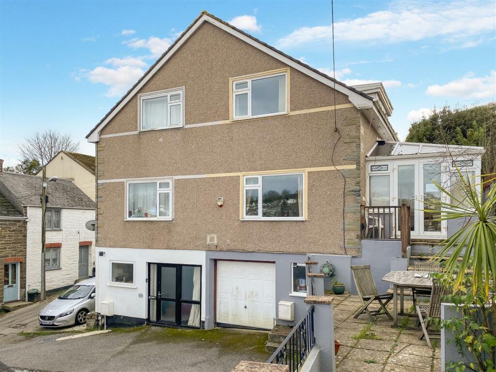 4 bedroom semidetached house for sale in Penryn, TR10