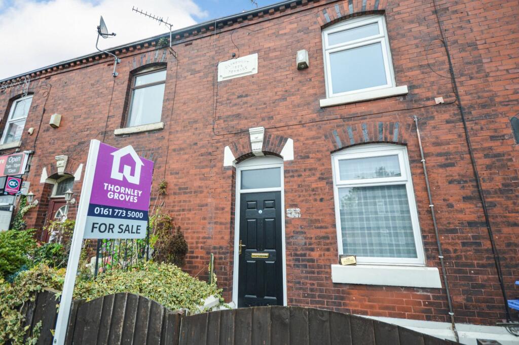 2 bedroom terraced house for sale in Queens Road, AshtonunderLyne