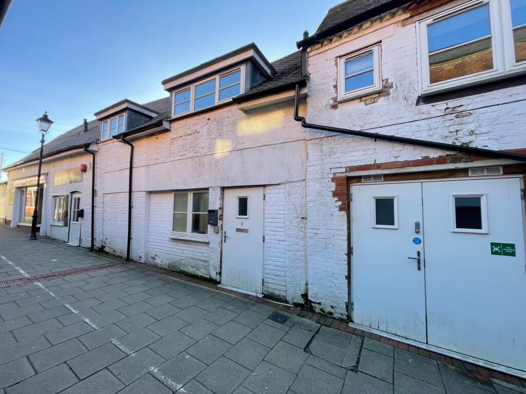 Main image of property: High Street, Andover, Andover, SP10