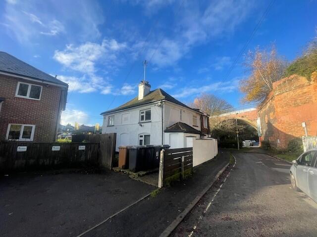 Main image of property: 154 Junction Road, Andover, SP10