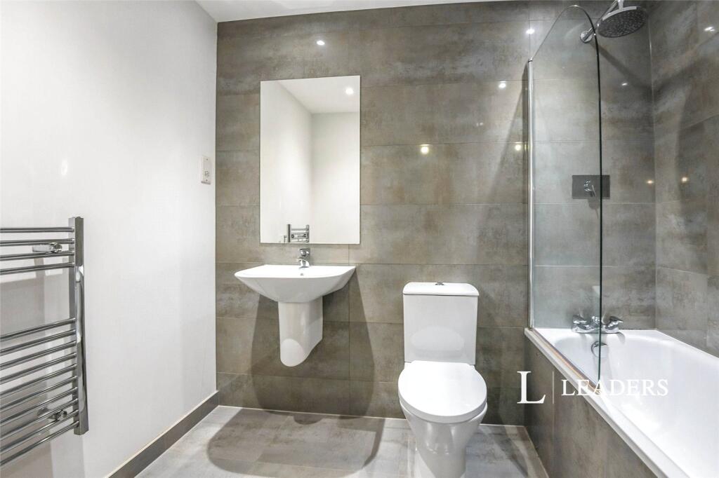 Main image of property: Queensgate, Cromwell Road, RH1