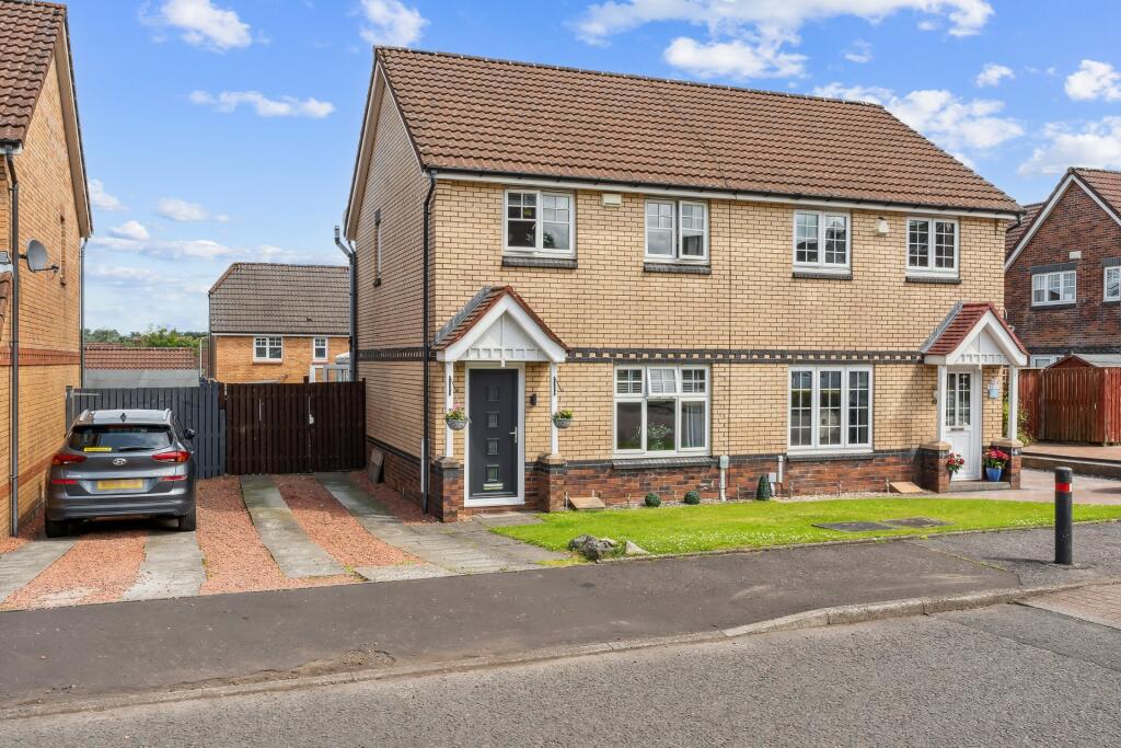 3 bedroom semidetached house for sale in Lochranza Drive, East