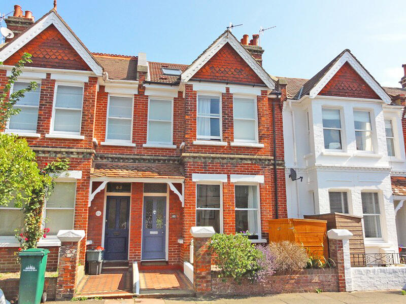 4 bedroom terraced house for sale in Hythe Road - BN1