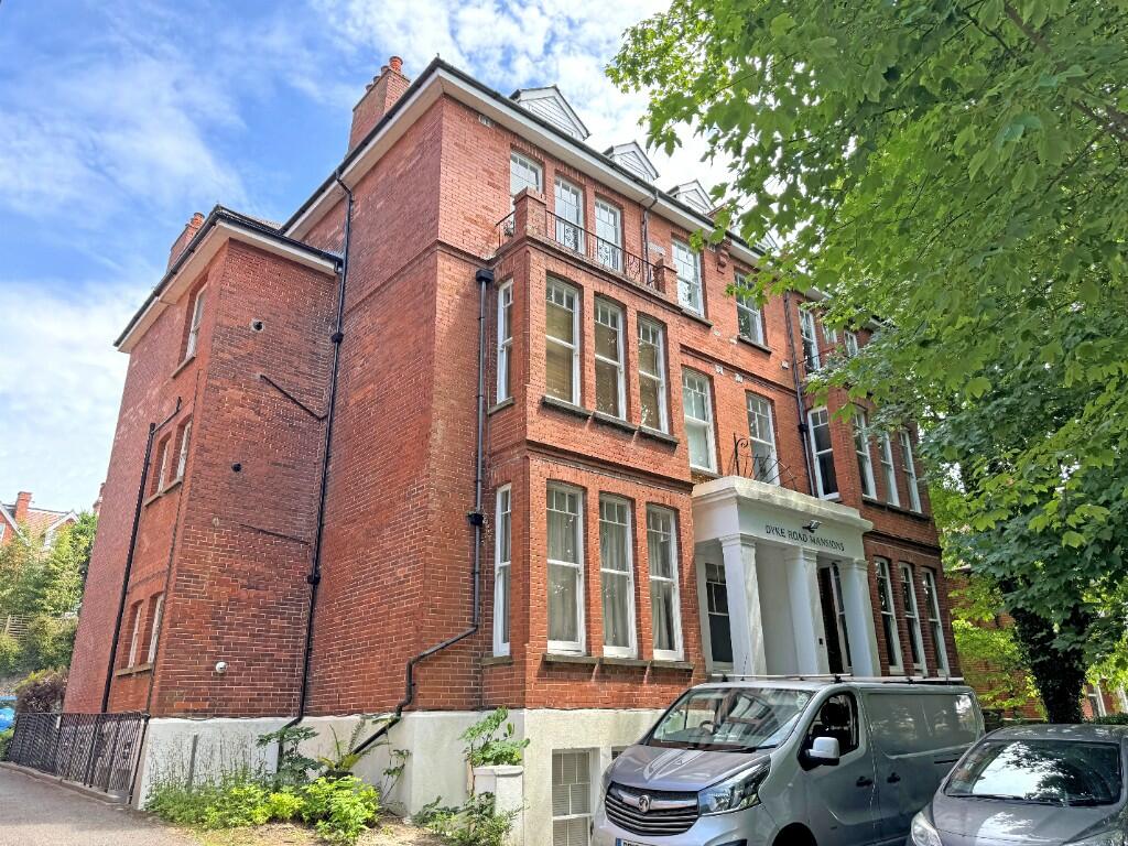 2 bedroom flat for sale in Dyke Road, Hove - BN1