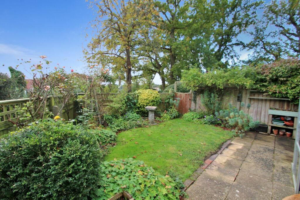 2 bedroom terraced bungalow for sale in Highgate Hill, Hawkhurst, TN18