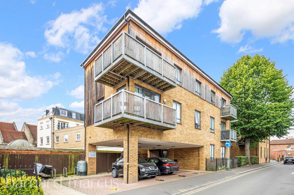 1 bedroom apartment for rent in The Parade, Epsom, KT18