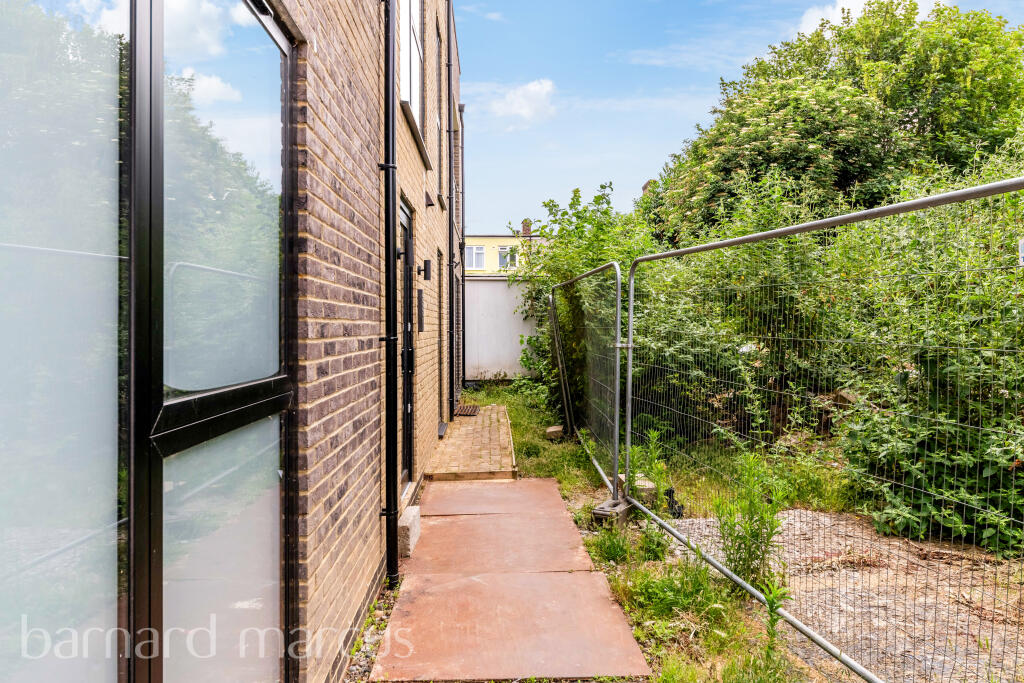 Main image of property: Leslie Park Road, CROYDON