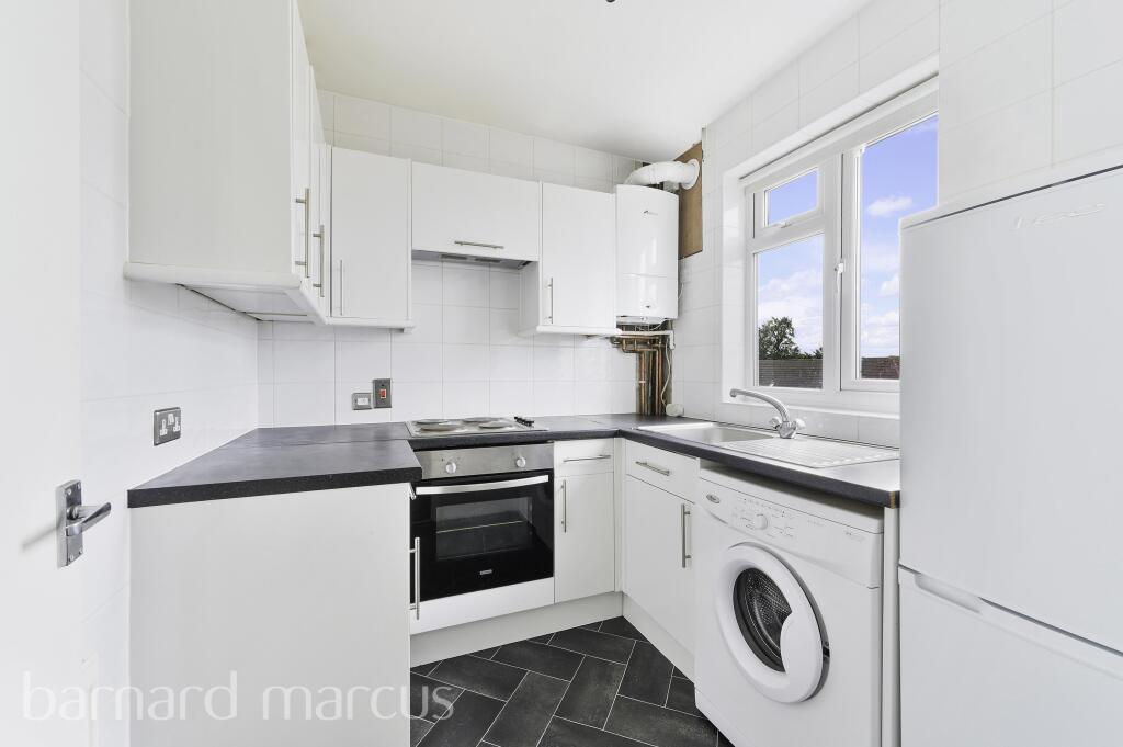 Main image of property: The Broadway, Stoneleigh