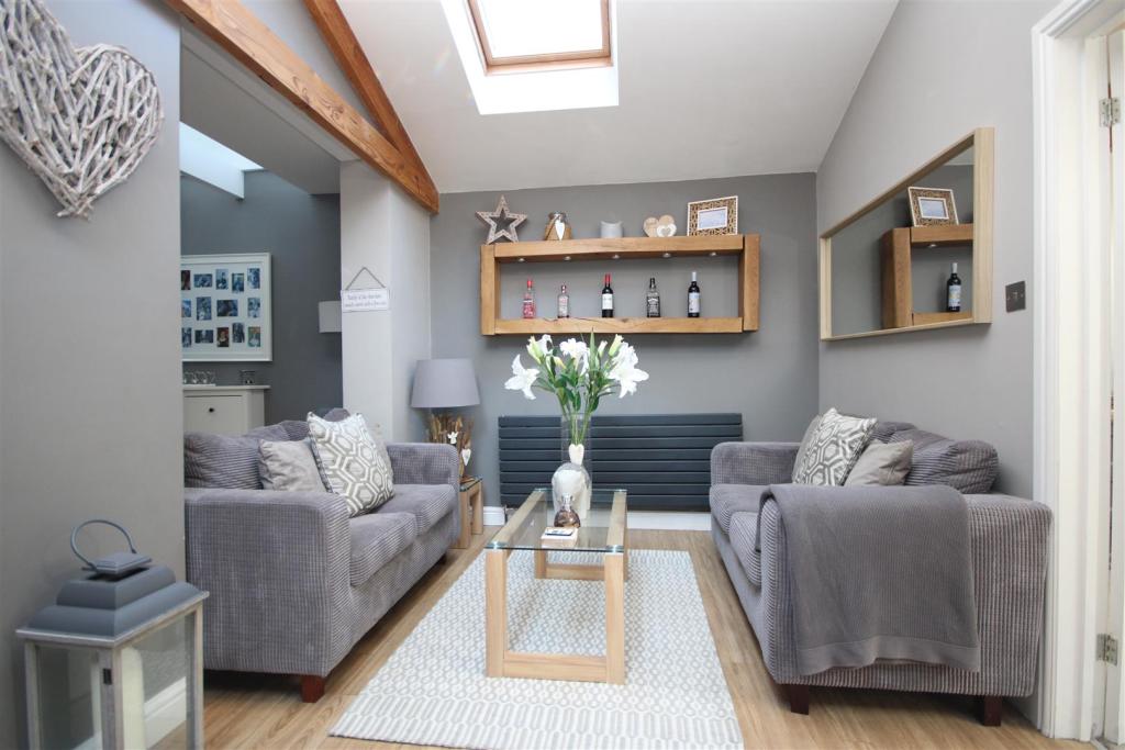 3 bedroom detached house for sale in Whitburn Road, Cleadon Village