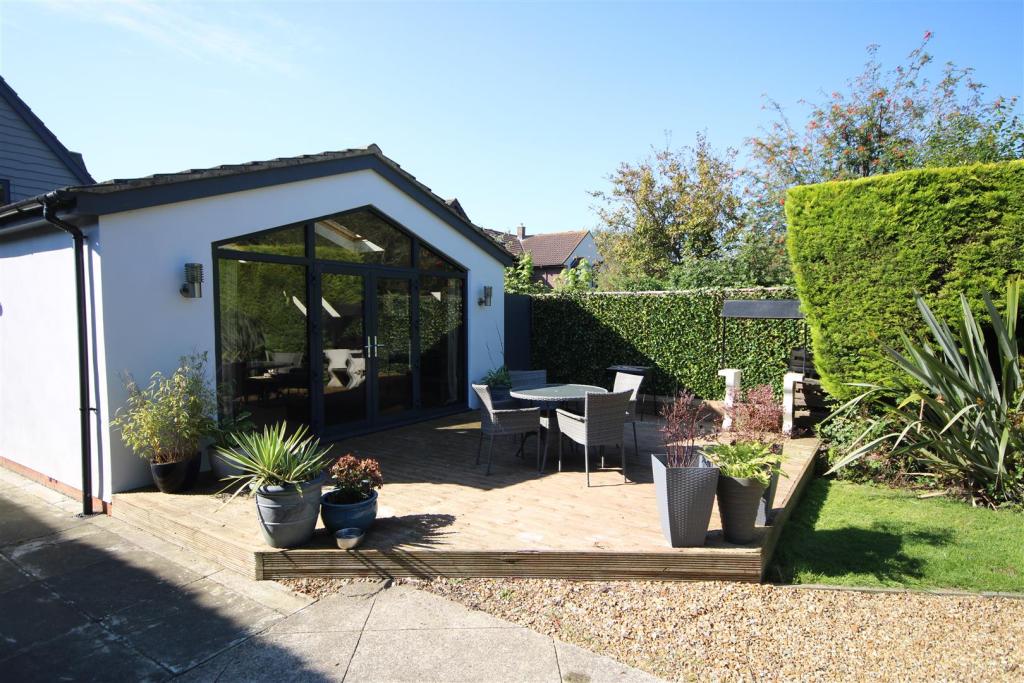 3 bedroom detached house for sale in Whitburn Road, Cleadon Village