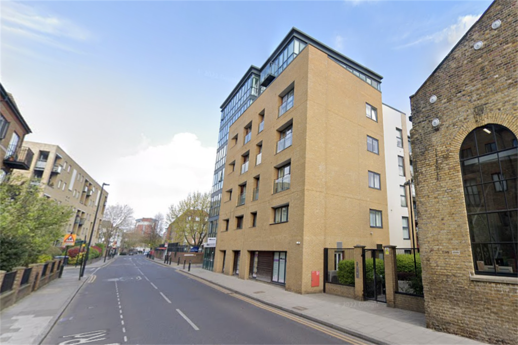 Main image of property: 1 Forge Square, E14