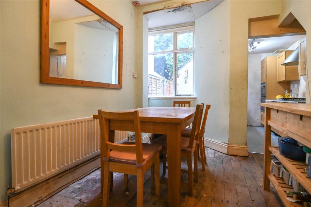 4 bedroom terraced house for sale in Poplar Avenue, Edgbaston