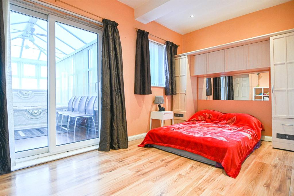 5 bedroom semidetached house for sale in Hadzor Road, Oldbury, West