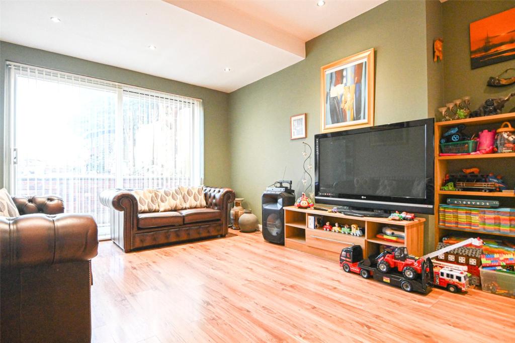 5 bedroom semidetached house for sale in Hadzor Road, Oldbury, West