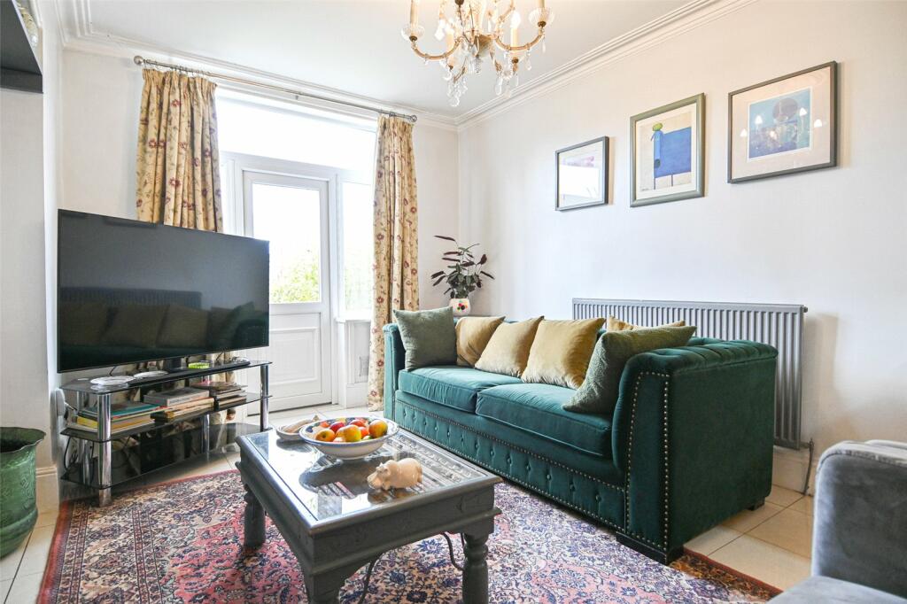 3 bedroom terraced house for sale in Willow Avenue, Edgbaston, West