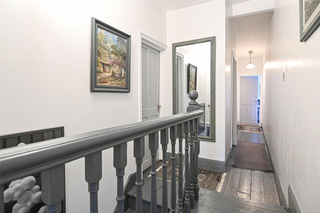 3 bedroom terraced house for sale in Willow Avenue, Edgbaston, West