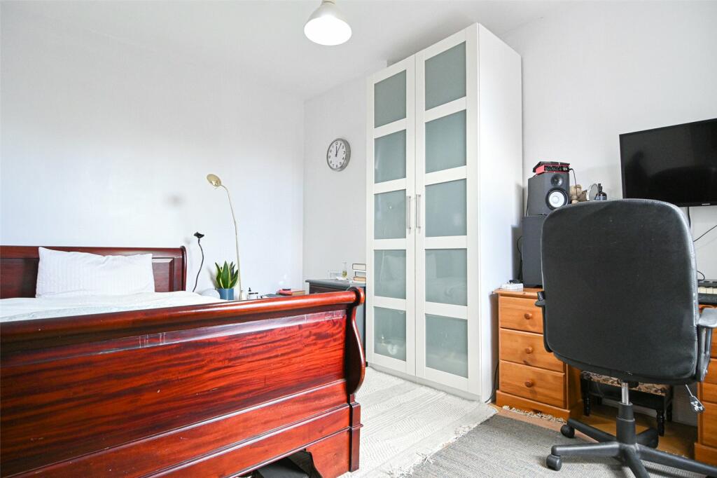 3 bedroom terraced house for sale in Willow Avenue, Edgbaston, West