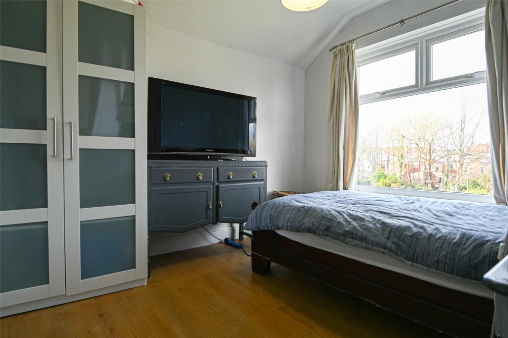 3 bedroom terraced house for sale in Willow Avenue, Edgbaston, West