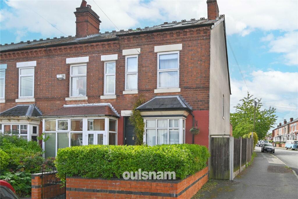 3 bedroom end of terrace house for sale in Loxley Road, Bearwood, West Midlands, B67