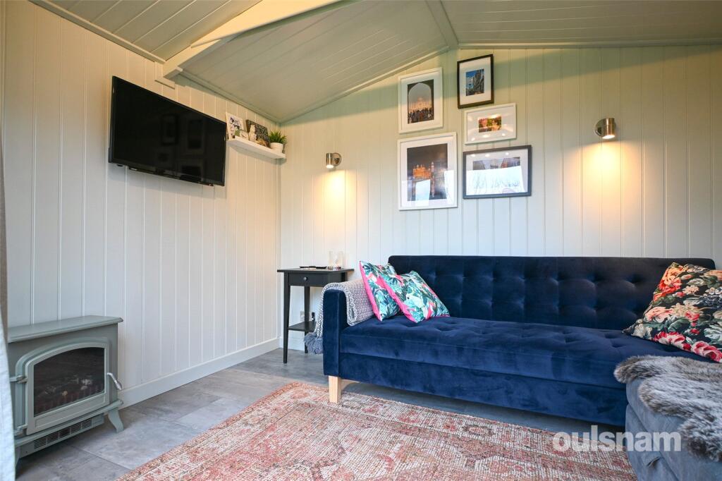 Additional property image - Wolverhampton Road, Oldbury, West Midlands, B68