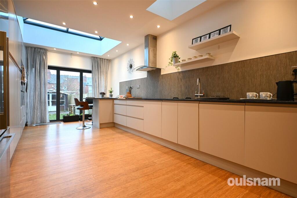 Additional property image - Bishopton Road, Bearwood, West Midlands, B67