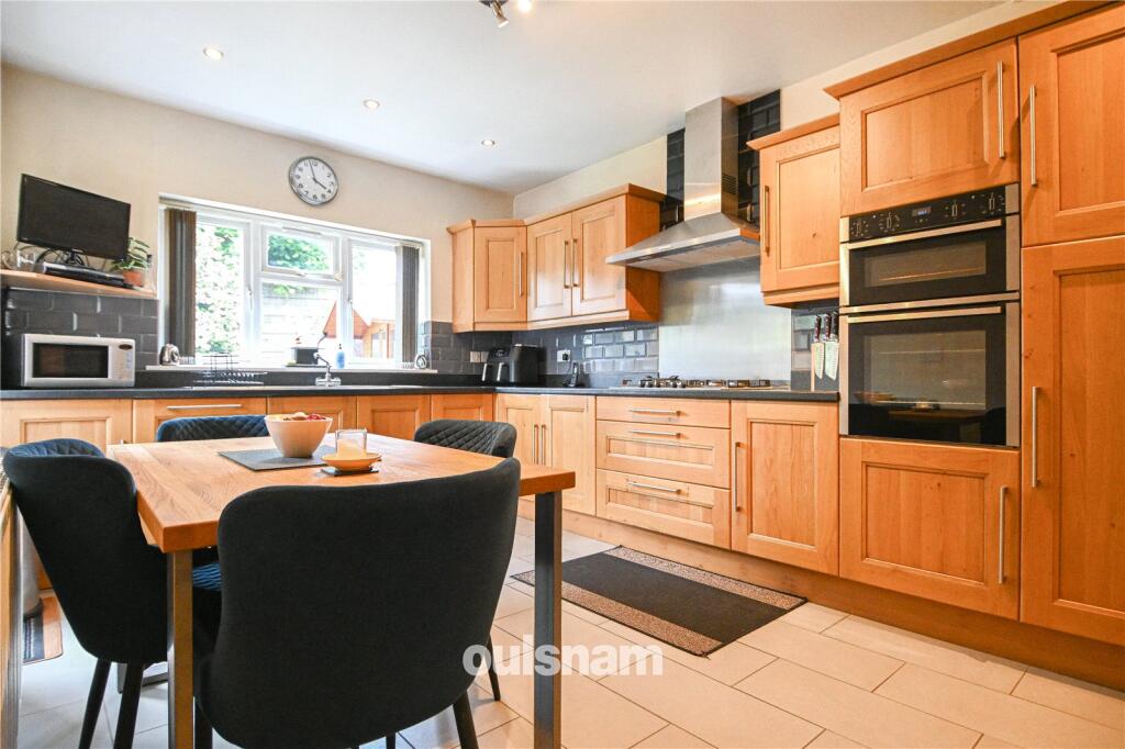 Additional property image - Hawthorn Croft, Oldbury, West Midlands, B68
