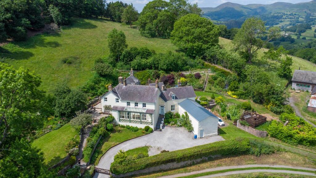 Main image of property: Vivod, Llangollen
