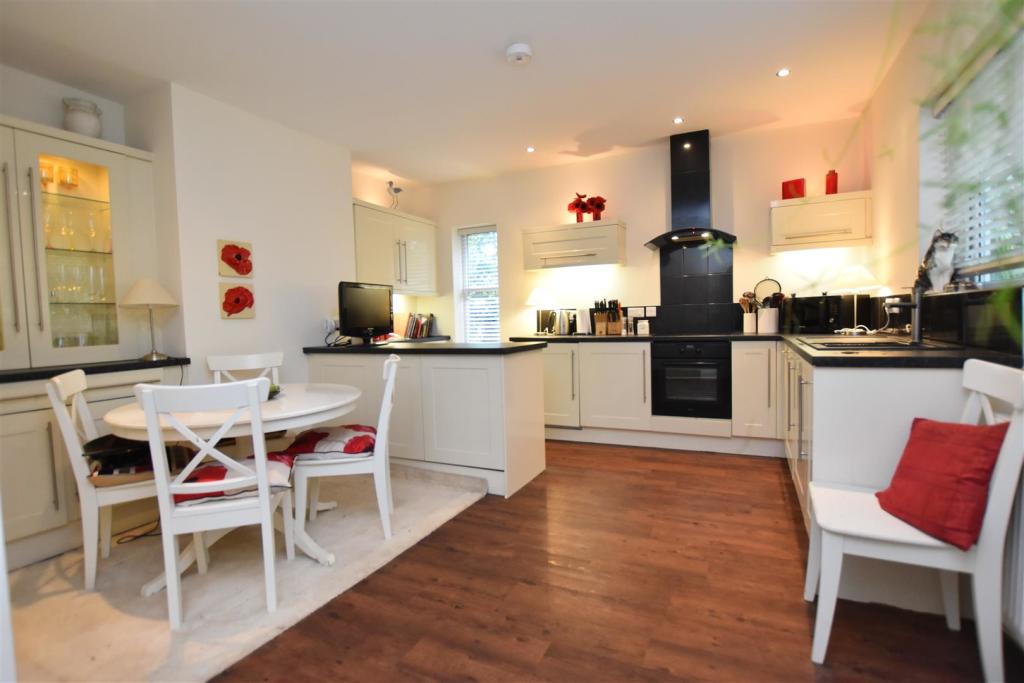 3 bedroom detached bungalow for sale in Bryn Lane, Ridley Wood, Wrexham