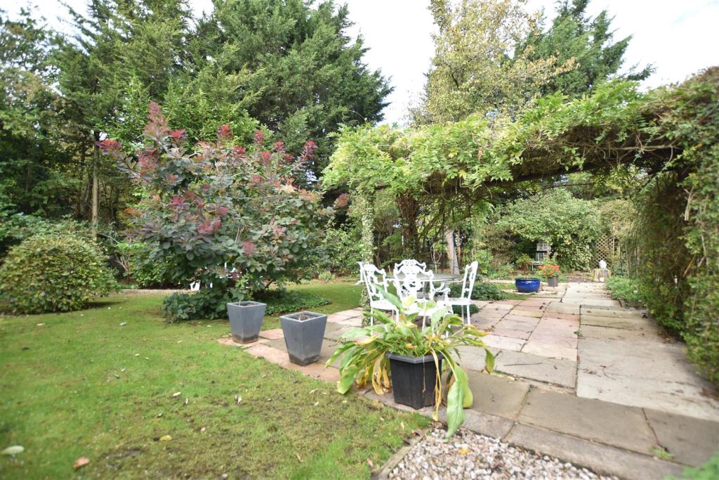 3 bedroom detached bungalow for sale in Bryn Lane, Ridley Wood, Wrexham