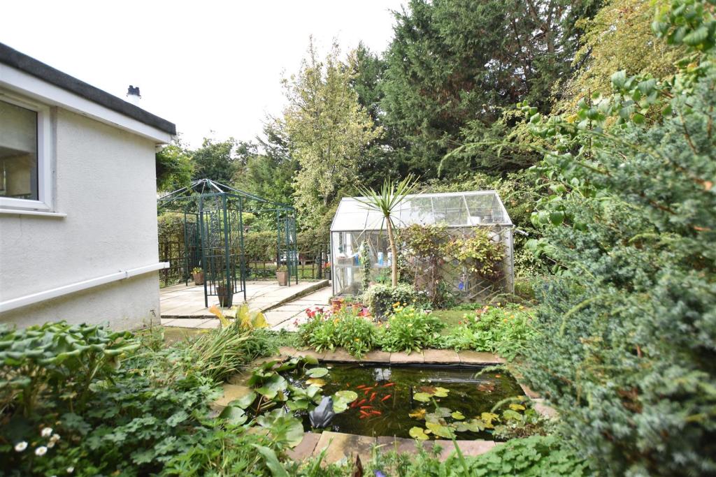 3 bedroom detached bungalow for sale in Bryn Lane, Ridley Wood, Wrexham