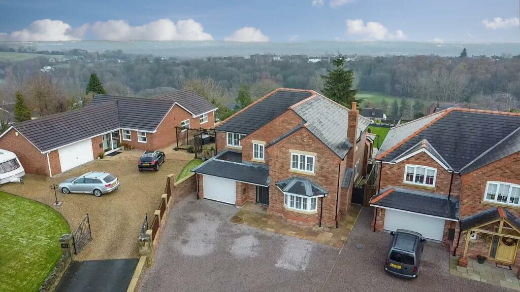 4 bedroom detached house for sale in Bryn Road, Moss, Wrexham, LL11