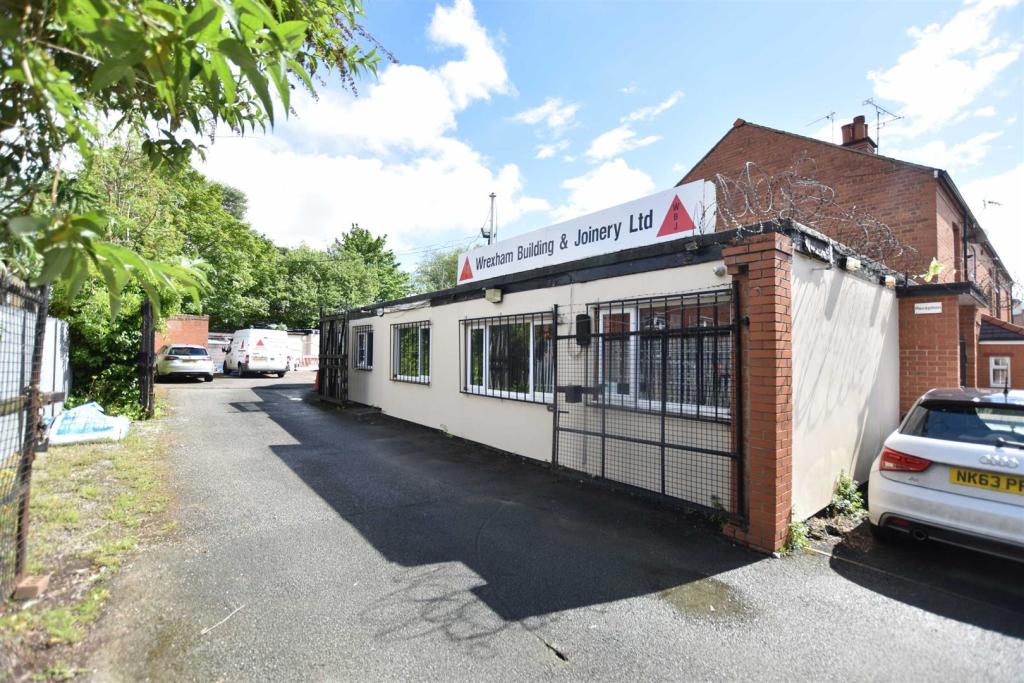 Commercial property for sale in Rivulet Road, Wrexham, LL13
