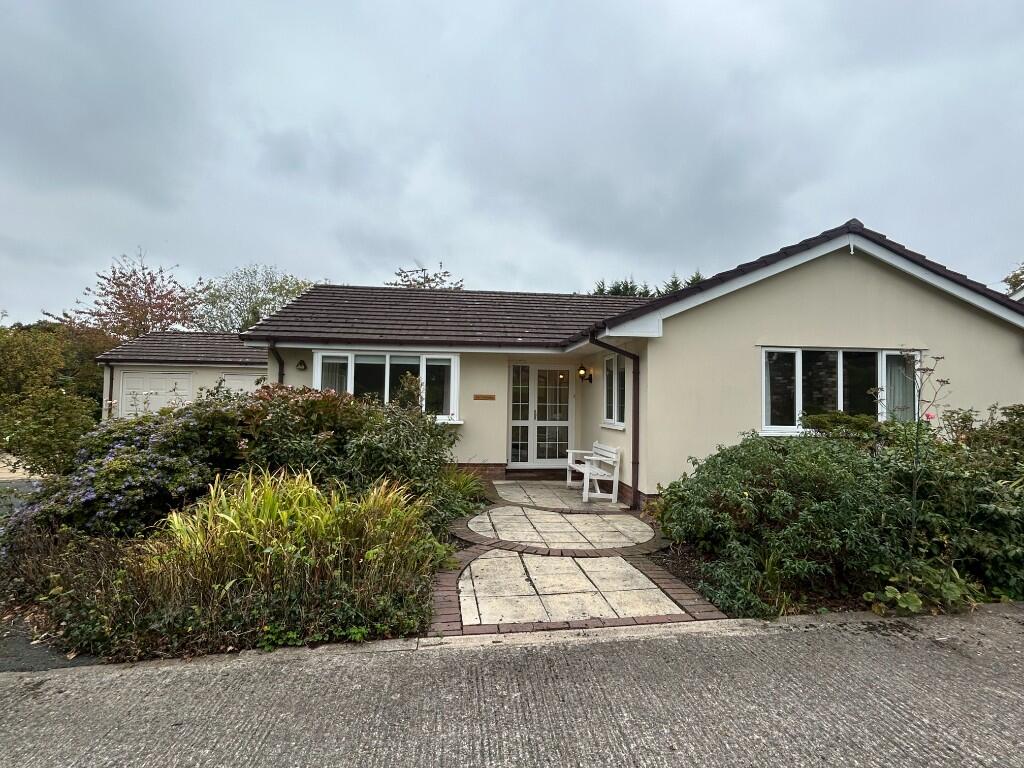 Main image of property: The Oaklands, Hall Lane, LL14 1TG
