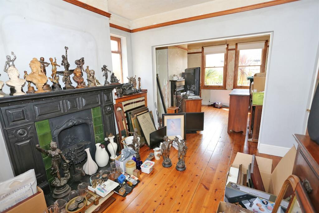 4 bedroom house for sale in Old Road, Acle, Norwich, NR13